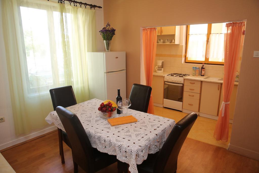 Apartment Vedrana
