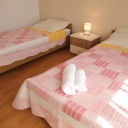 Apartments Vedrana Zadar Room photo